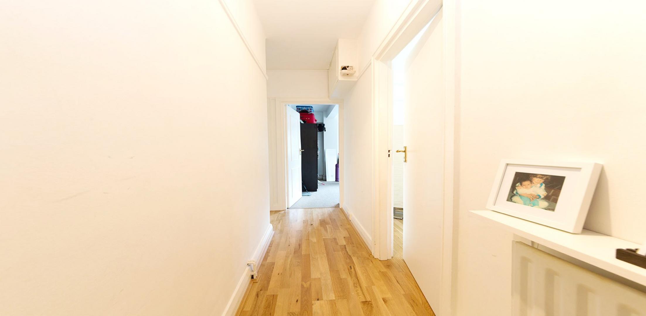 			2 Bedroom, 1 bath, 1 reception Flat			 West End Lane, West Hampstead 